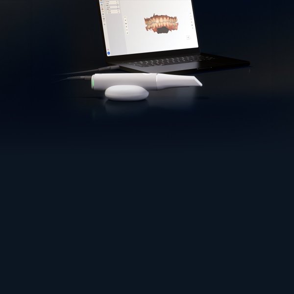 Medit iE Intraoralscanner mit Laptop