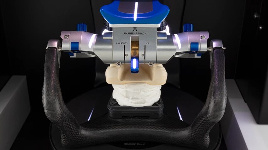 Vinyl UXD &ndash; articulator scan with auto-articulation